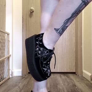 Demonia Embroidered Creepers